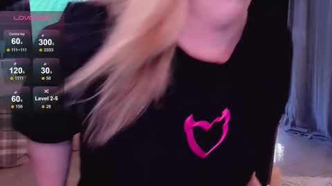 Snapshot of libby_nora chatting on September 2025 02:38:02 PM Libby online show from September 2025 02:38:02 PM