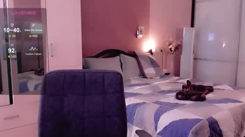 Snapshot of libby_nora chatting on September 2025 11:04:02 AM Libby online show from September 2025 11:04:02 AM