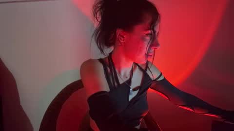 libre_queen online show from November 2025 07:13:01 PM