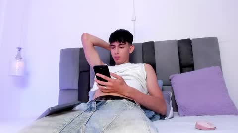 Snapshot of light_eyes_ chatting on June 2026 02:56:02 PM Jhonatan online show from June 2026 02:56:02 PM