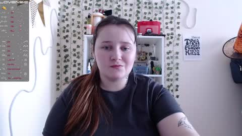 light_lunaa online show from February 2025 09:00:02 AM
