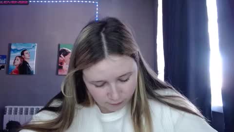 light_lunaa online show from October 2025 07:51:02 AM