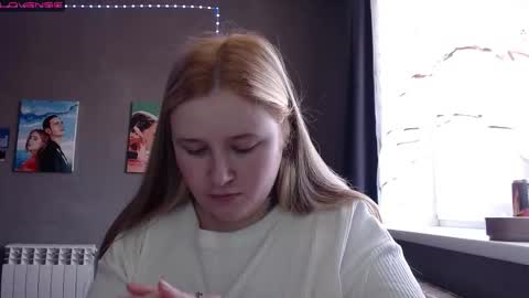 light_lunaa online show from October 2025 05:30:02 AM