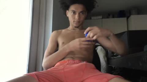 Snapshot of lightskinwithgirth chatting on May 2026 02:25:01 PM lightskinwithgirth online show from May 2026 02:25:01 PM