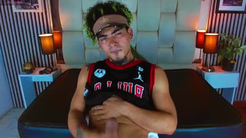 Lihan online show from November 2025 04:18:02 PM