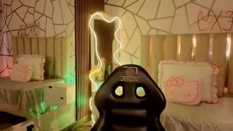 LIHIAN online show from March 2026 03:18:02 PM