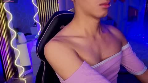 LIHIAN online show from April 2026 11:29:02 AM