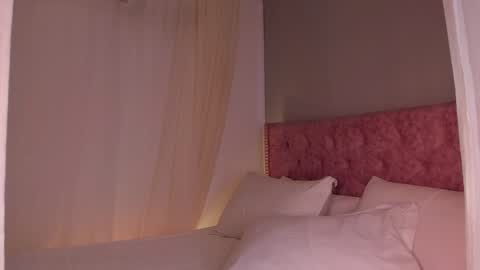 Snapshot of liia_sweett chatting on January 2025 05:24:01 PM Lia Sweet online show from January 2025 05:24:01 PM