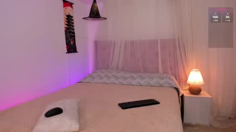 Snapshot of liia_sweett chatting on October 2025 04:38:02 PM Lia Sweet online show from October 2025 04:38:02 PM