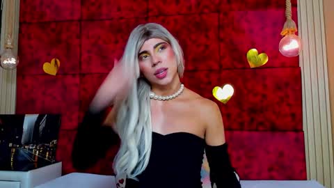 liiacollins online show from January 2026 02:44:01 PM