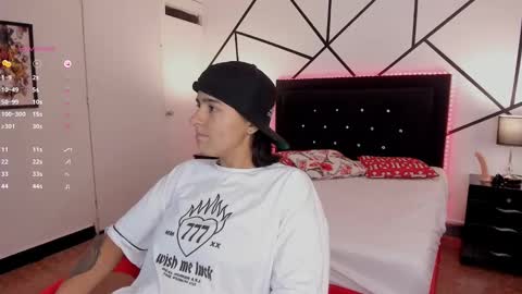 Snapshot of liiam_smith_ chatting on January 2025 11:53:02 AM liiam_smith_ online show from January 2025 11:53:02 AM