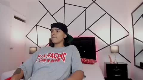 Snapshot of liiam_smith_ chatting on January 2025 05:51:02 PM liiam_smith_ online show from January 2025 05:51:02 PM