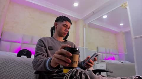 Snapshot of liiamhudson_ chatting on February 2025 04:23:01 AM L I I A M online show from February 2025 04:23:01 AM