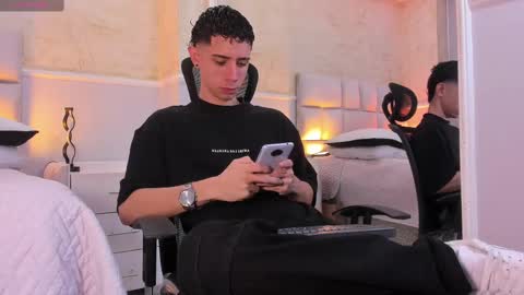 Snapshot of liiamhudson_ chatting on March 2025 04:24:02 AM L I I A M online show from March 2025 04:24:02 AM