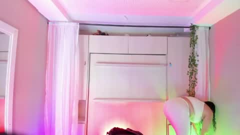         online show from April 2026 11:39:02 AM