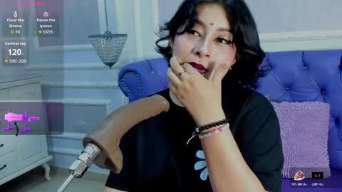 LIILY online show from November 2025 12:21:02 AM