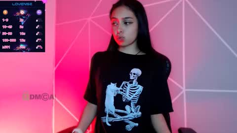 Liliana online show from October 2025 12:53:02 PM