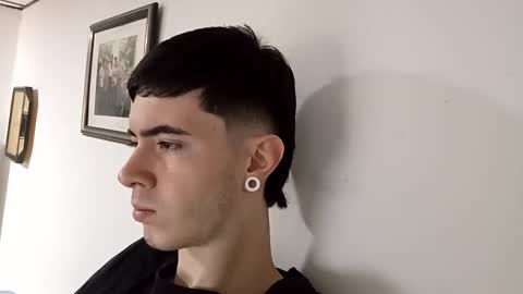 liio____ online show from May 2026 06:49:02 PM