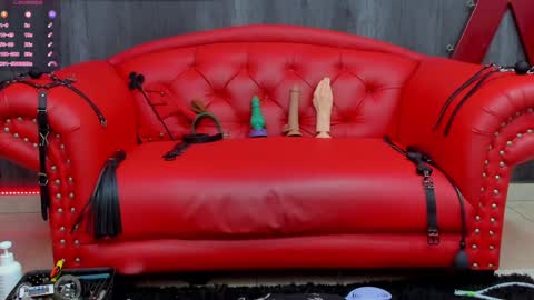 Snapshot of liittledollyx chatting on December 2024 12:40:02 PM Nini - online show from December 2024 12:40:02 PM