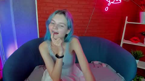 lika_sky online show from October 2025 04:22:02 AM