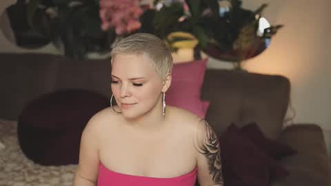 likaaberry online show from October 2025 02:34:02 AM