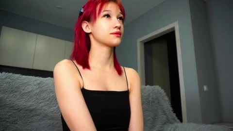 Emi online show from October 2025 12:17:01 PM