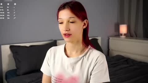 Emi online show from November 2025 12:48:02 PM