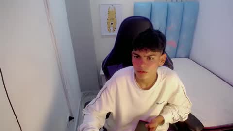 LIAM online show from December 2025 03:11:01 AM