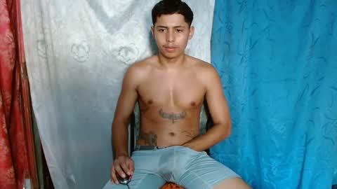 lil_condor_baby online show from October 2025 09:23:01 PM