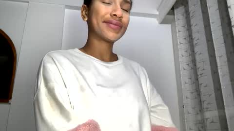 Lilith online show from December 2025 08:34:01 AM