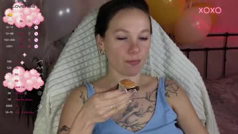 little moon online show from January 2026 07:11:01 PM