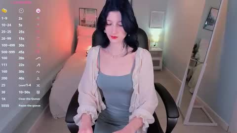 Melanie  Follow me  online show from March 2026 11:39:02 AM