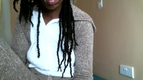 Snapshot of lil_paula chatting on May 2026 04:32:01 AM serenity online show from May 2026 04:32:01 AM