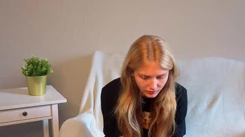 Emma online show from September 2025 10:36:01 AM