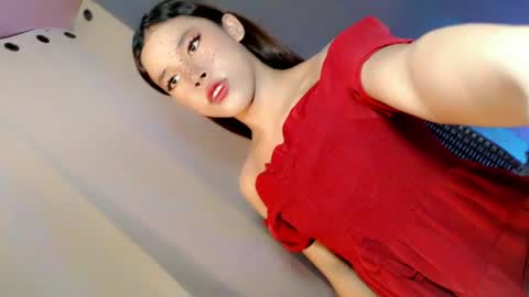 Snapshot of lil_trixxy chatting on July 2026 02:18:01 AM lil_trixxy online show from July 2026 02:18:01 AM