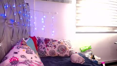   online show from March 2025 02:34:02 PM