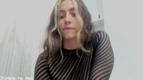 Ren online show from December 2024 11:03:01 PM