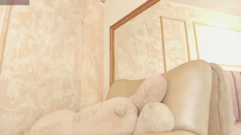 lila bailey  online show from February 2025 08:09:02 PM