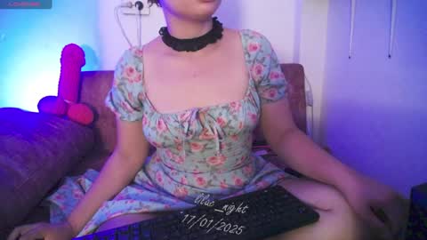 Snapshot of lilac_night chatting on January 2025 10:44:01 AM Jen online show from January 2025 10:44:01 AM