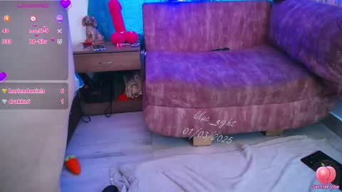 Snapshot of lilac_night chatting on March 2025 02:13:01 PM Jen online show from March 2025 02:13:01 PM