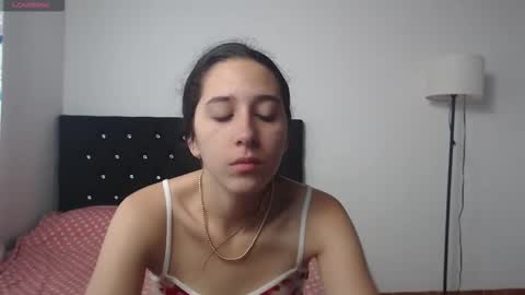 Lila Cream online show from September 2025 05:45:02 PM