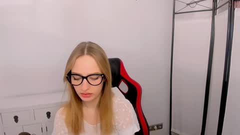 LiliaDesire online show from February 2025 04:24:01 PM