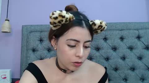 Lilasuni online show from October 2025 07:58:02 PM