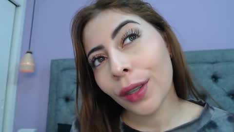 Lilasuni online show from November 2025 02:50:02 PM