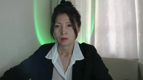 lilca23 online show from December 2025 07:35:01 AM