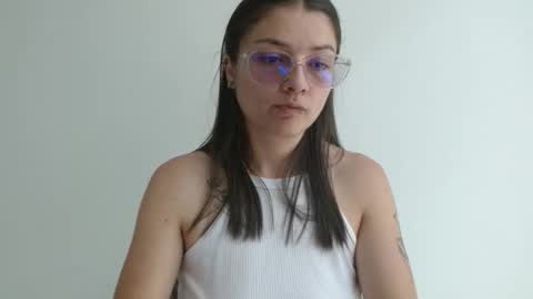 Valeri Villalobos  IG villa lobosvaleri online show from April 2026 03:32:02 PM