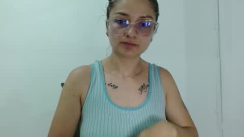 Valeri Villalobos  IG villa lobosvaleri online show from April 2026 11:24:01 PM