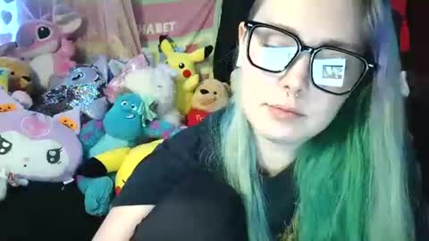 emily ryanson online show from December 2024 05:00:01 PM