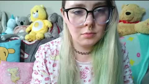 emily ryanson online show from April 2026 08:47:01 PM