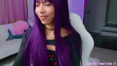 evie online show from March 2025 02:14:02 AM